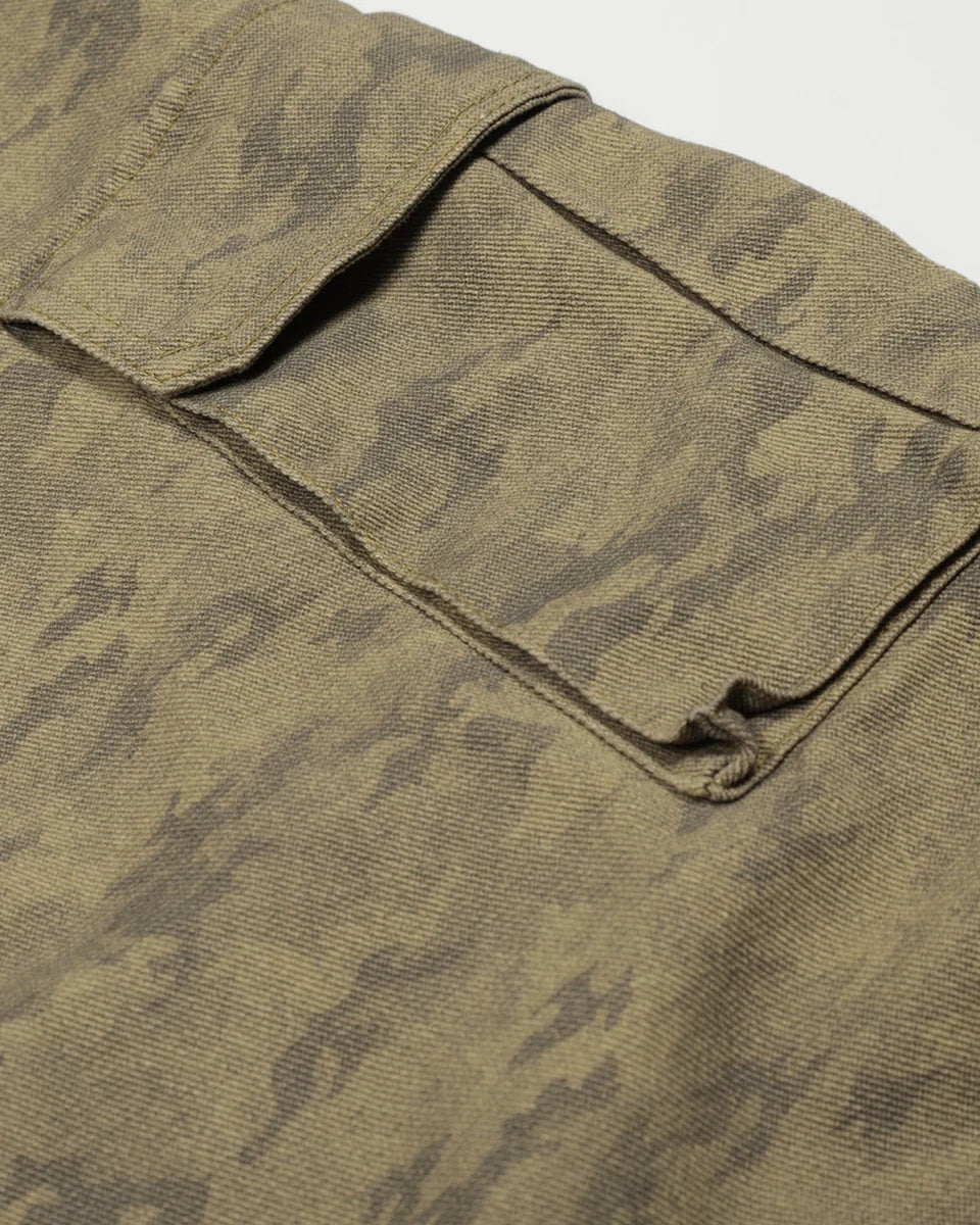 KHAKI CAMO BAGGY JEANS