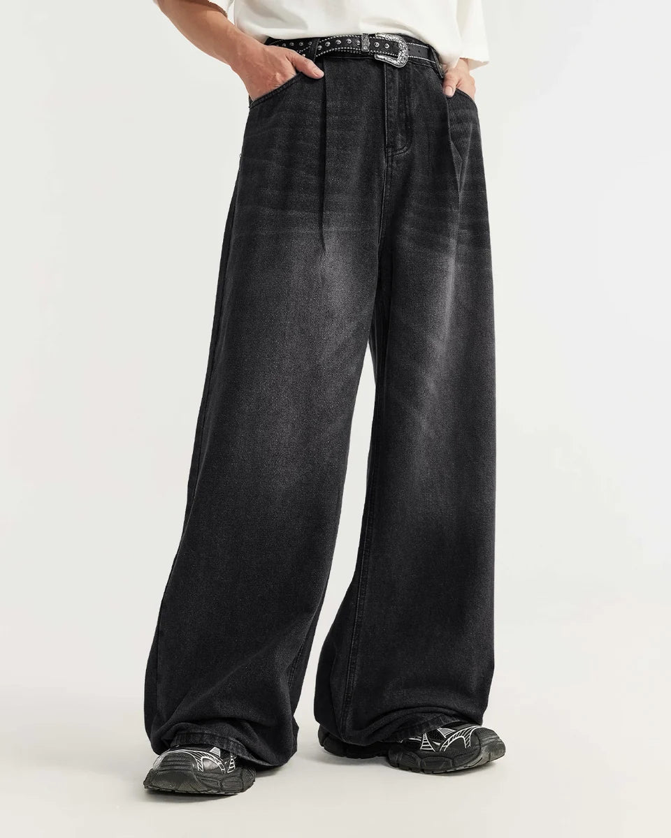 STRAIGHT BLACK BAGGY JEANS