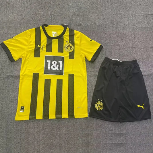 COMPLETO BVB - CLASSIC YELLOW UNIFORM