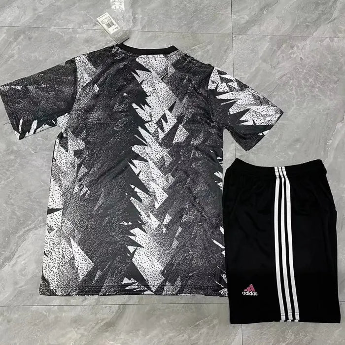 JUVENTUS KIT - WHITE GRAY LEAVES