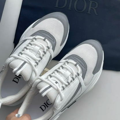 DIOR B22 – TOTAL WHITE