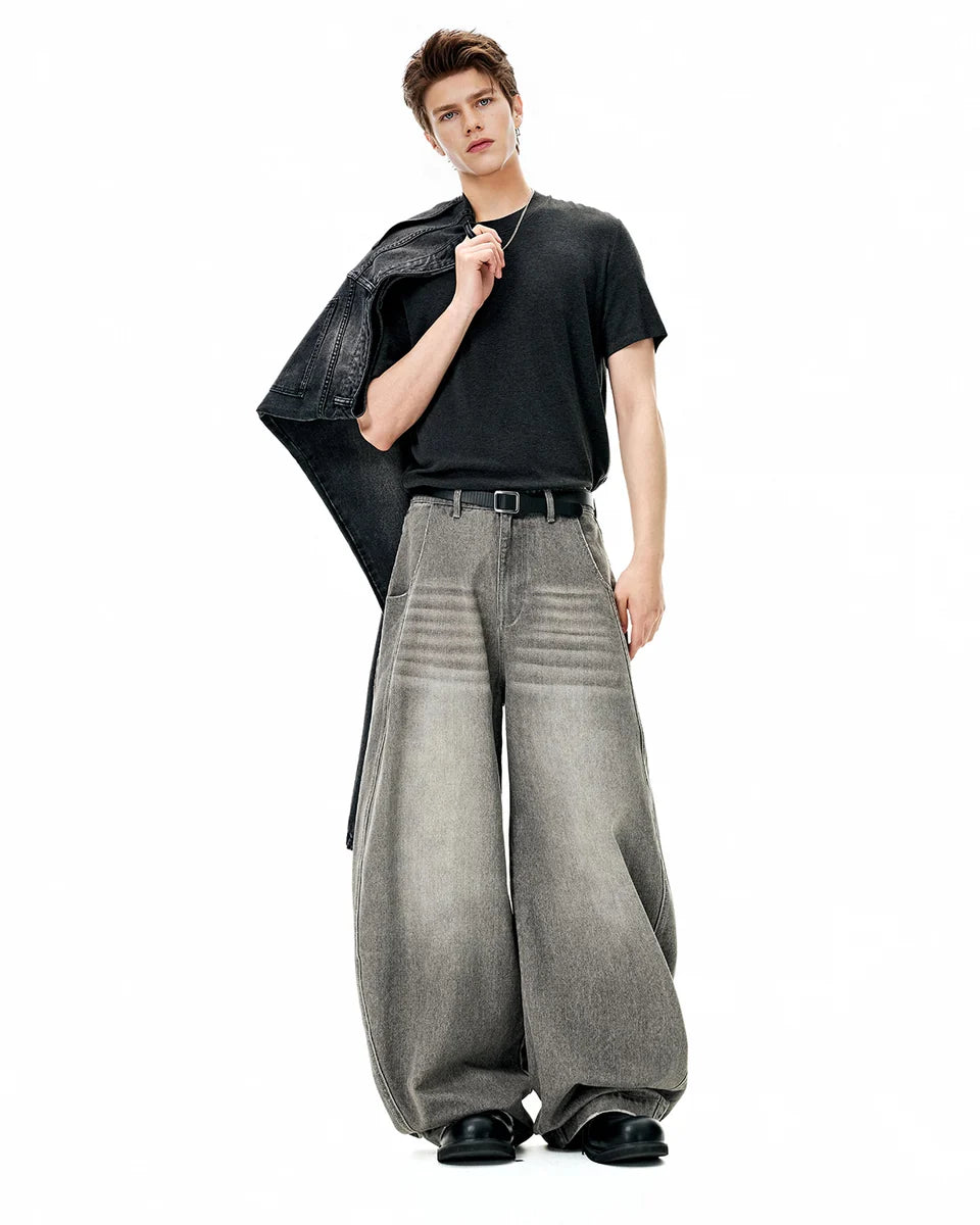 LIGHT GRAY BAGGY JEANS