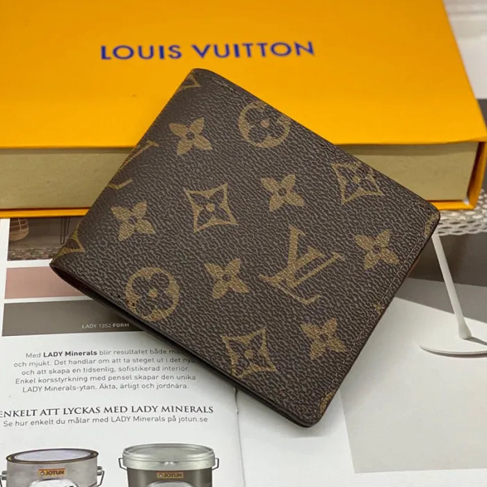 LOUIS VUITTON - CLASSIC MONOGRAM