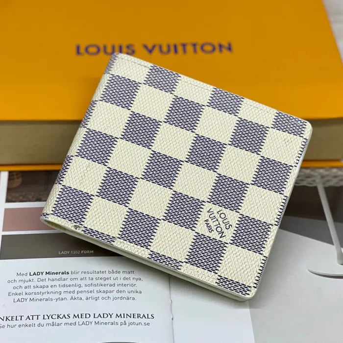 LOUIS VUITTON - WHITE CHECKERED