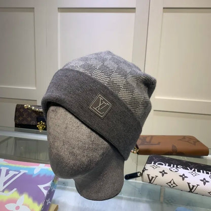 LV BEANIE - CHECKERED GRAY