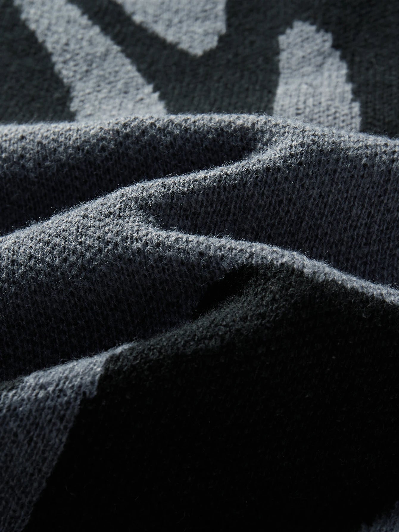 Wavy Pattern Sweatshirt