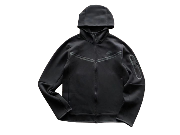 TECH FLEECE – TOTAL BLACK