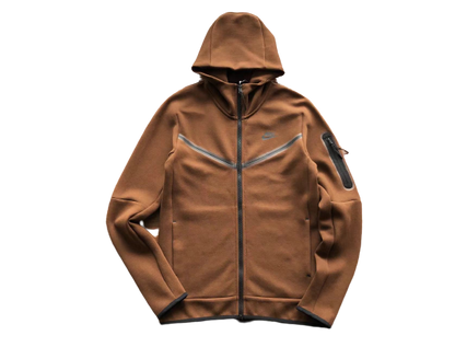 TECH FLEECE – TOTAL BROWN