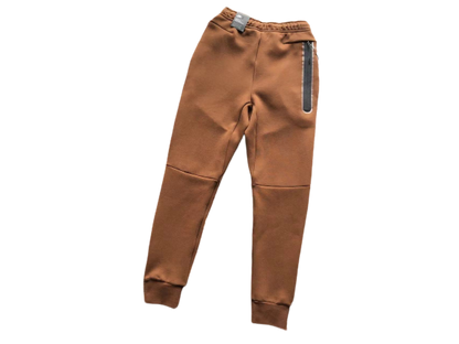 TECH FLEECE – TOTAL BROWN