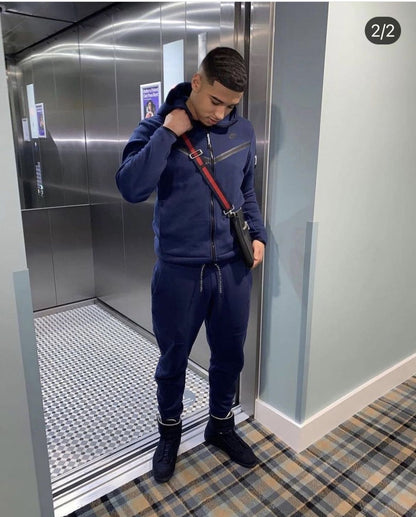 TECH FLEECE – TOTAL NAVY BLUE