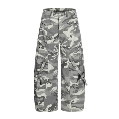 WHITE CAMO BAGGY JEANS
